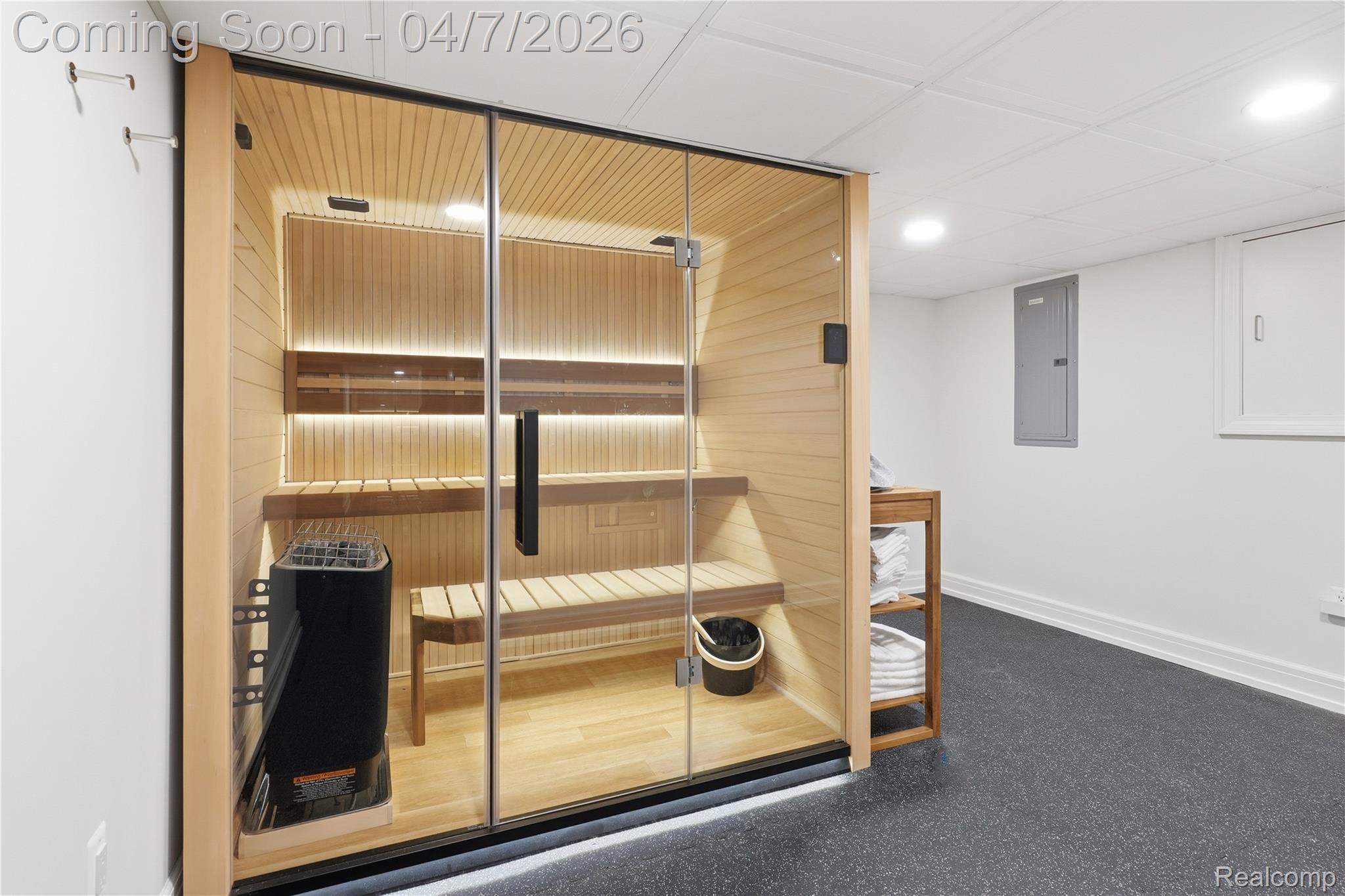 1379 N Cranbrook Road