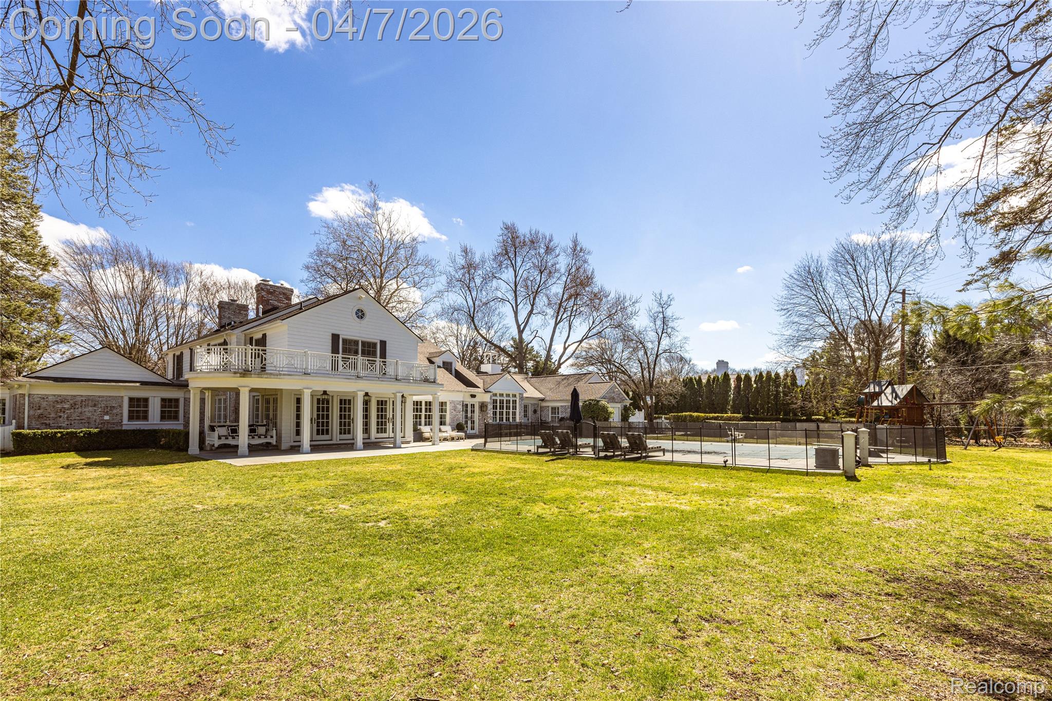 1379 N Cranbrook Road