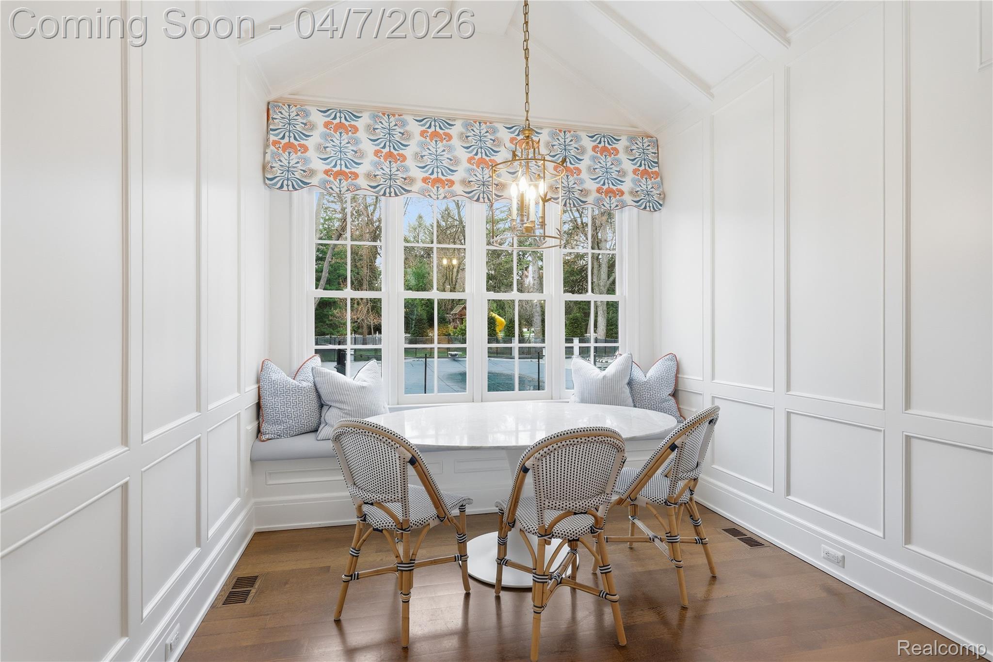 1379 N Cranbrook Road