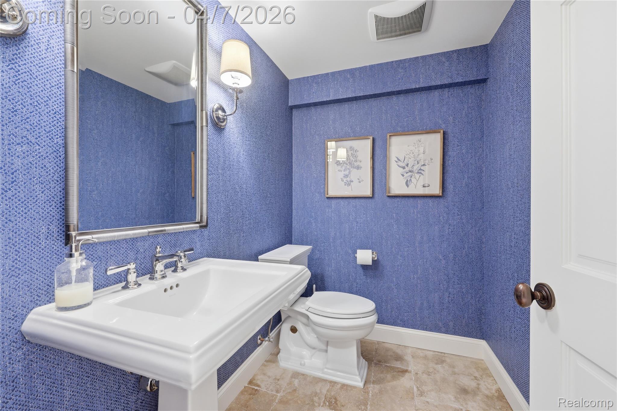 1379 N Cranbrook Road