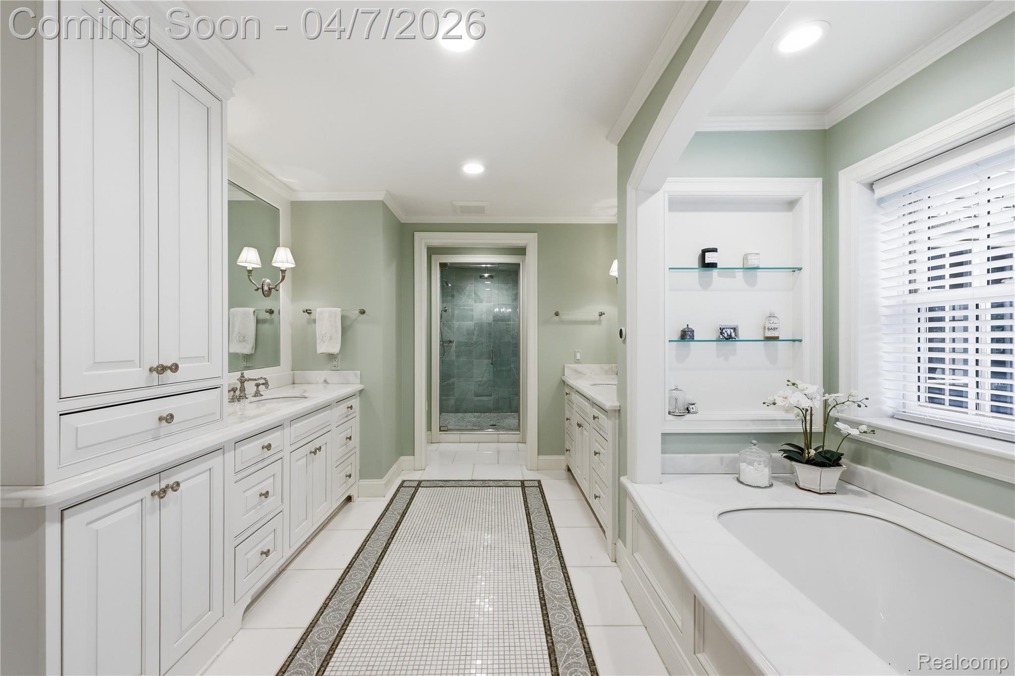 1379 N Cranbrook Road