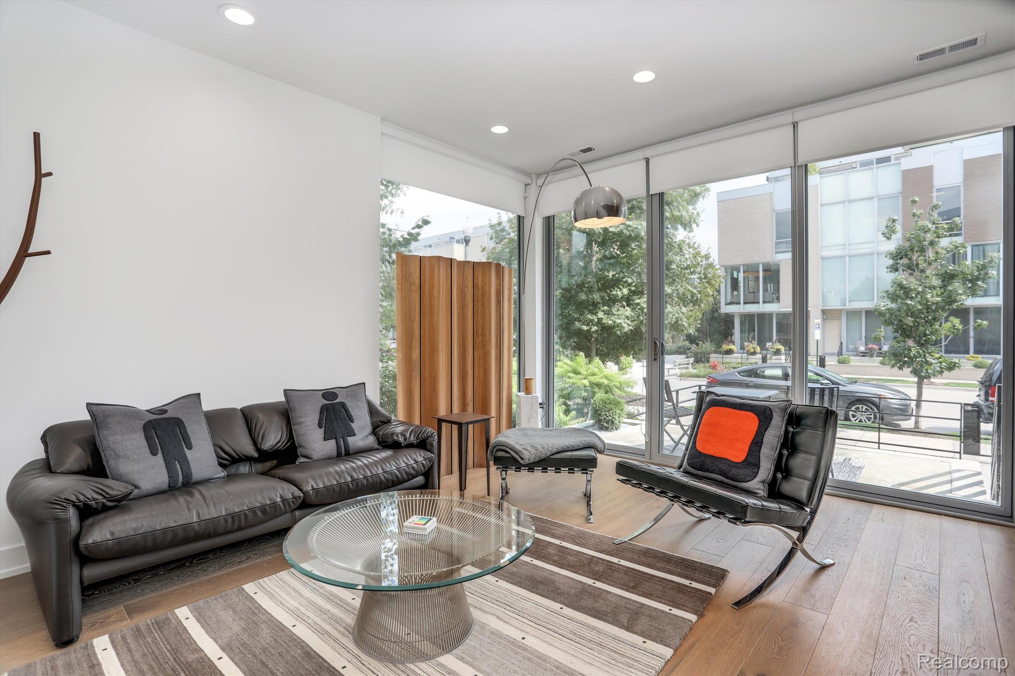 245 Alfred Street