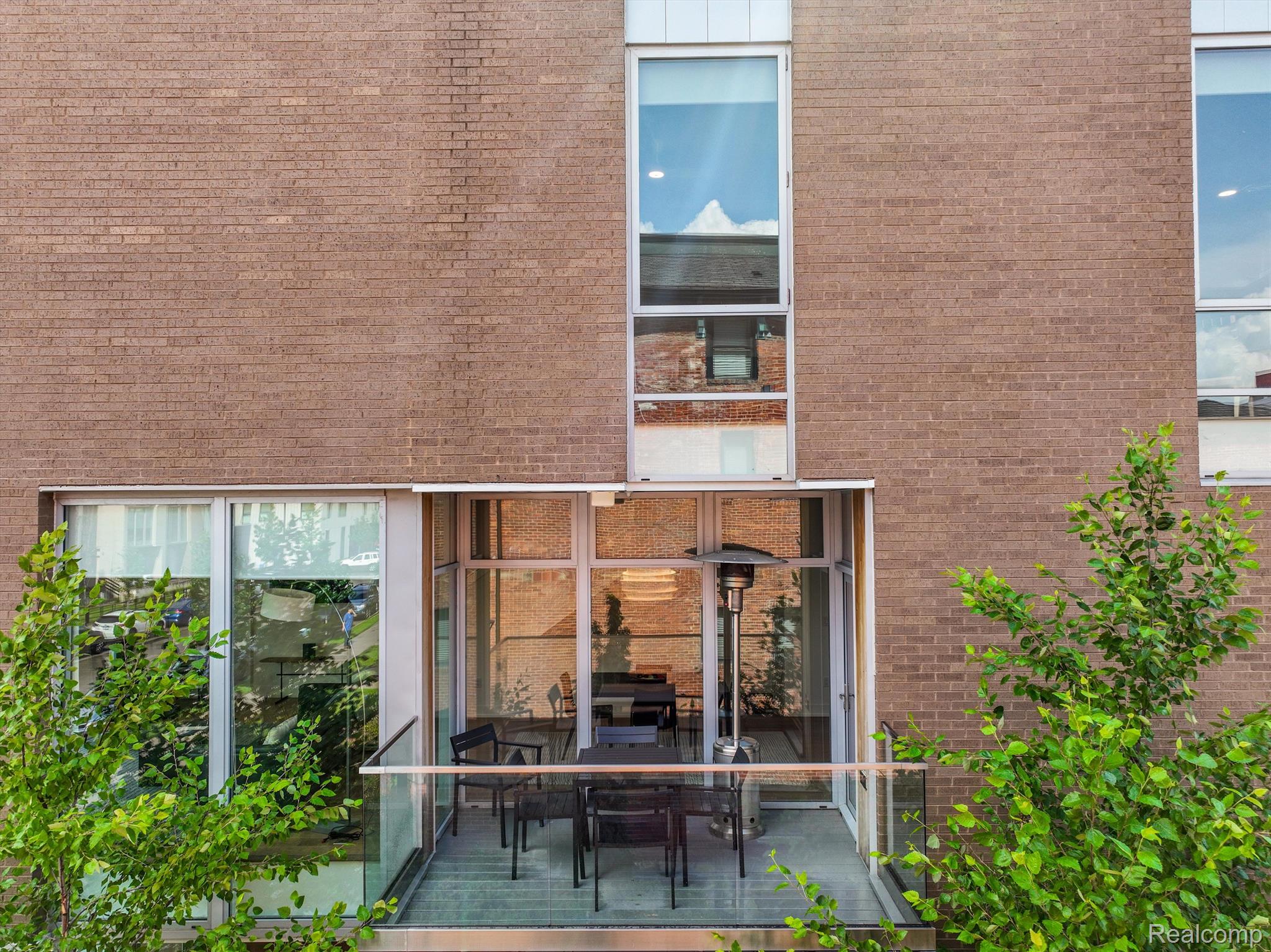 245 Alfred Street