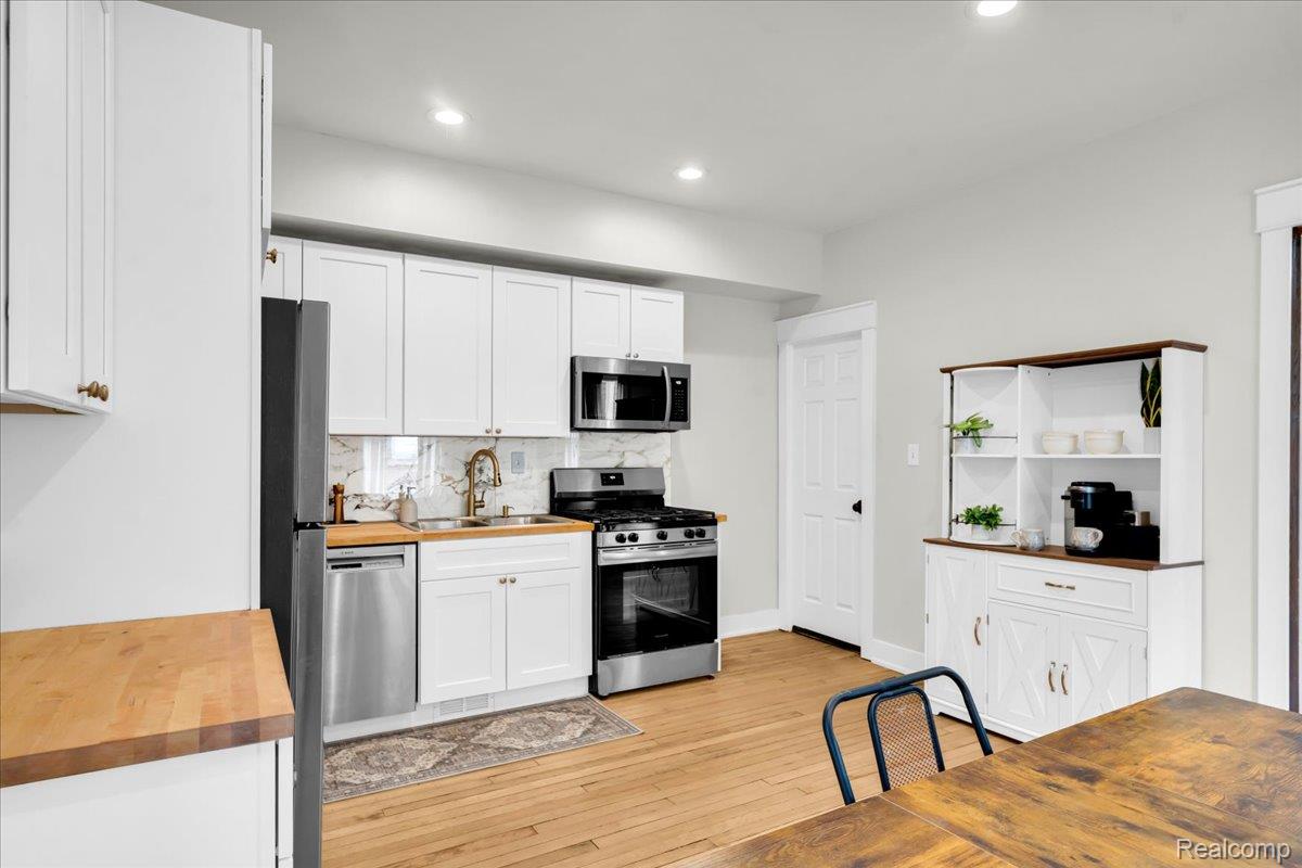 7950 E Lafayette Street