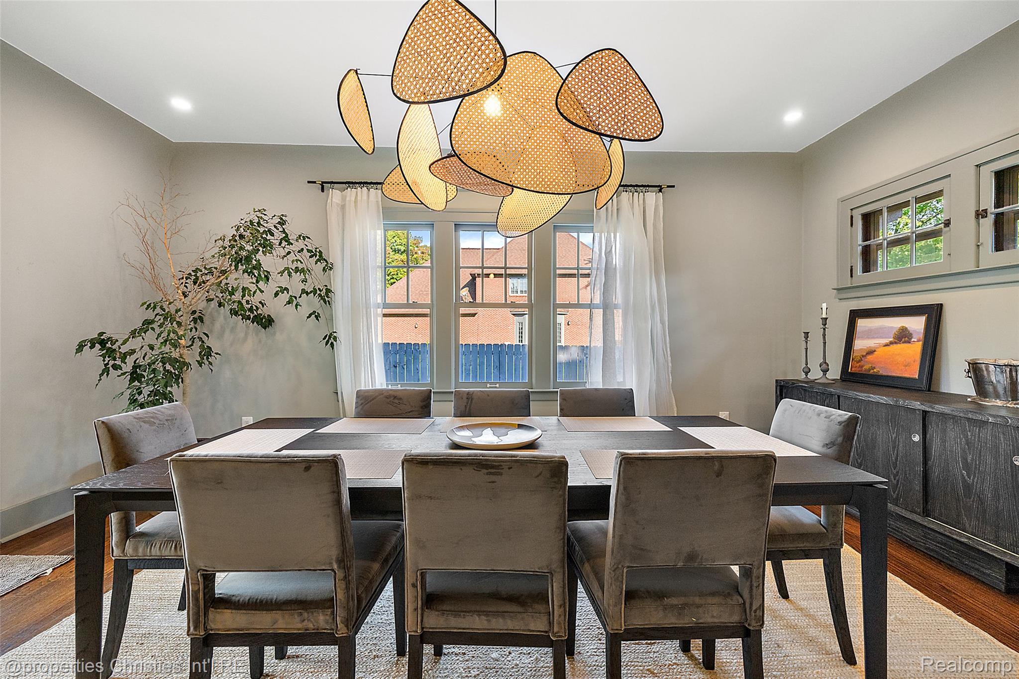 2915 Seminole Street