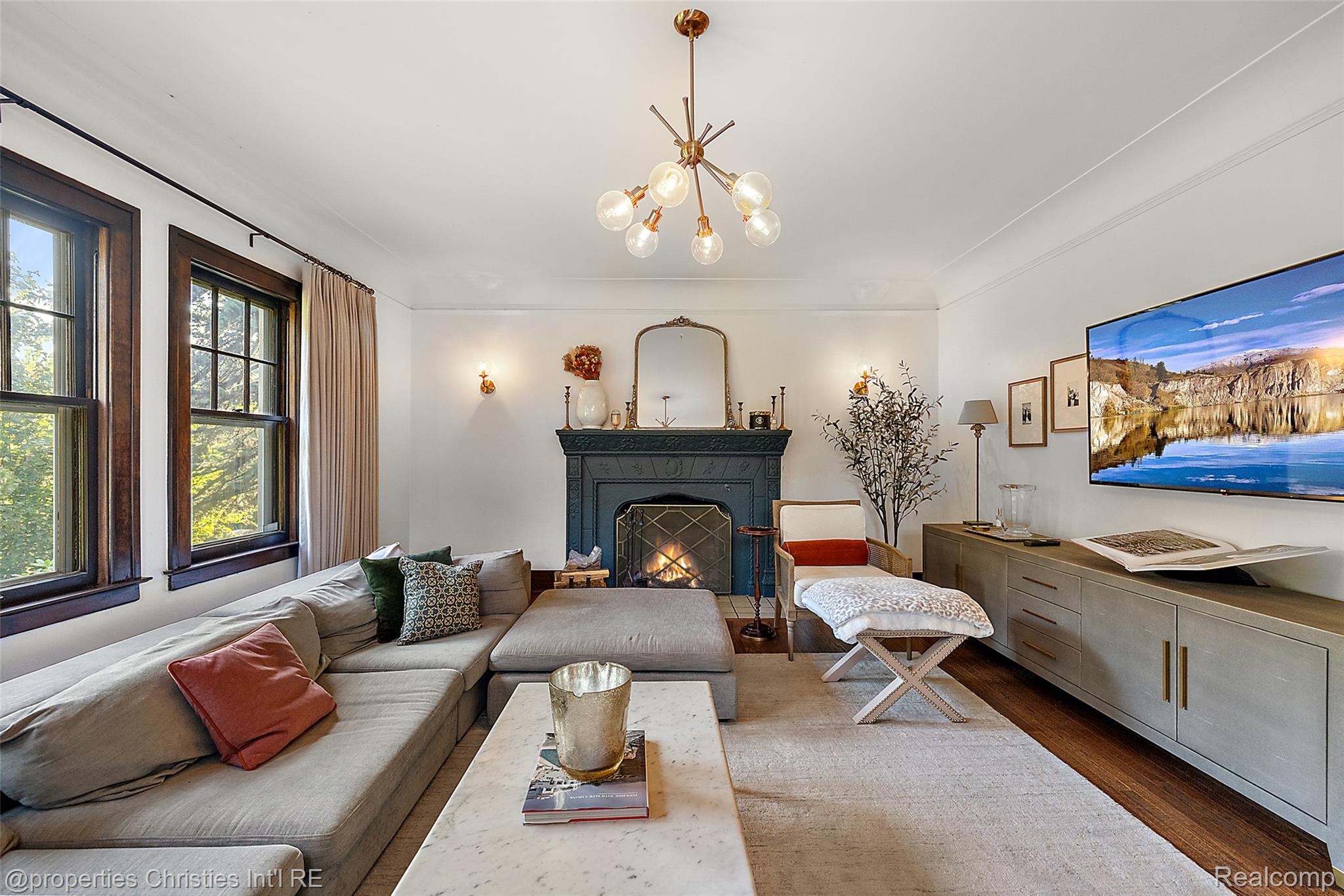 2915 Seminole Street