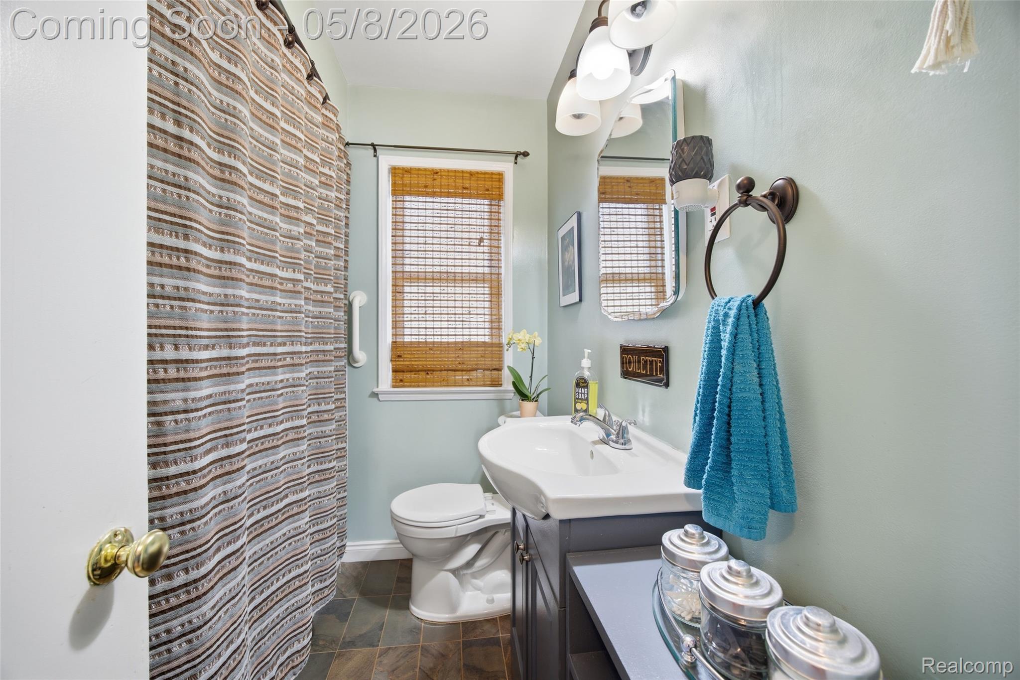 13152 Superior Street