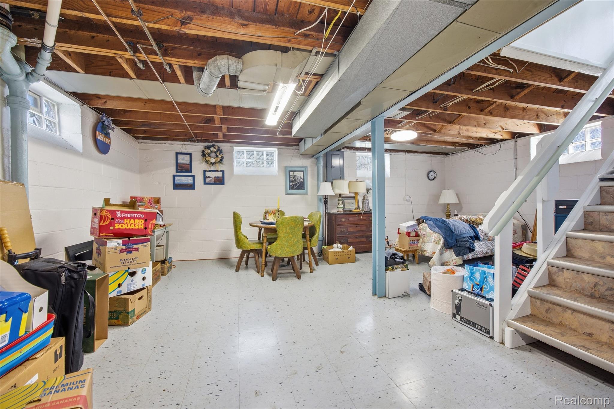13152 Superior Street