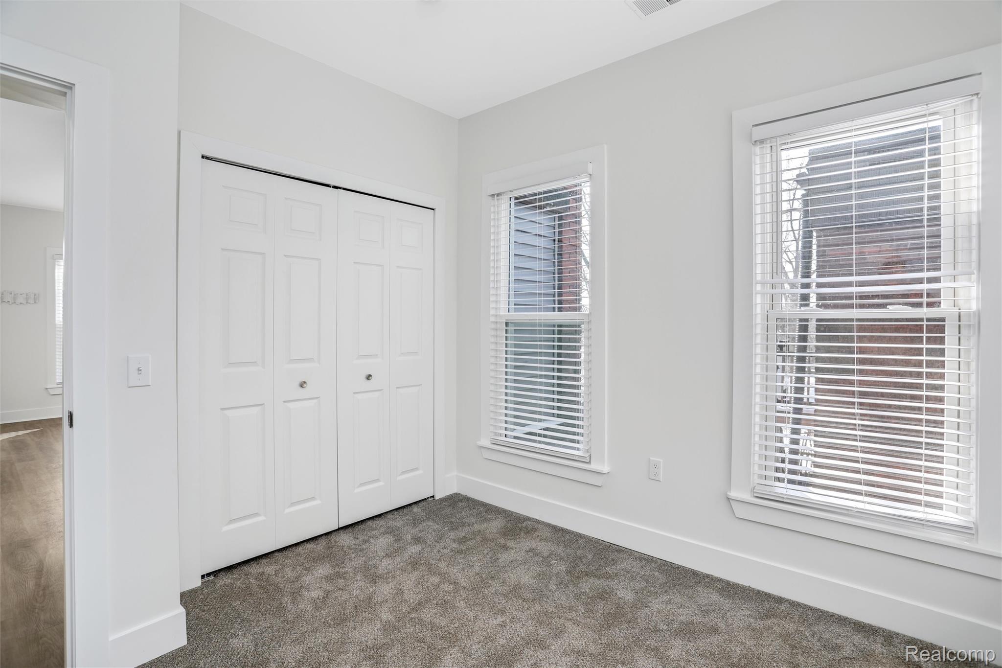 89 W Philadelphia Street 7