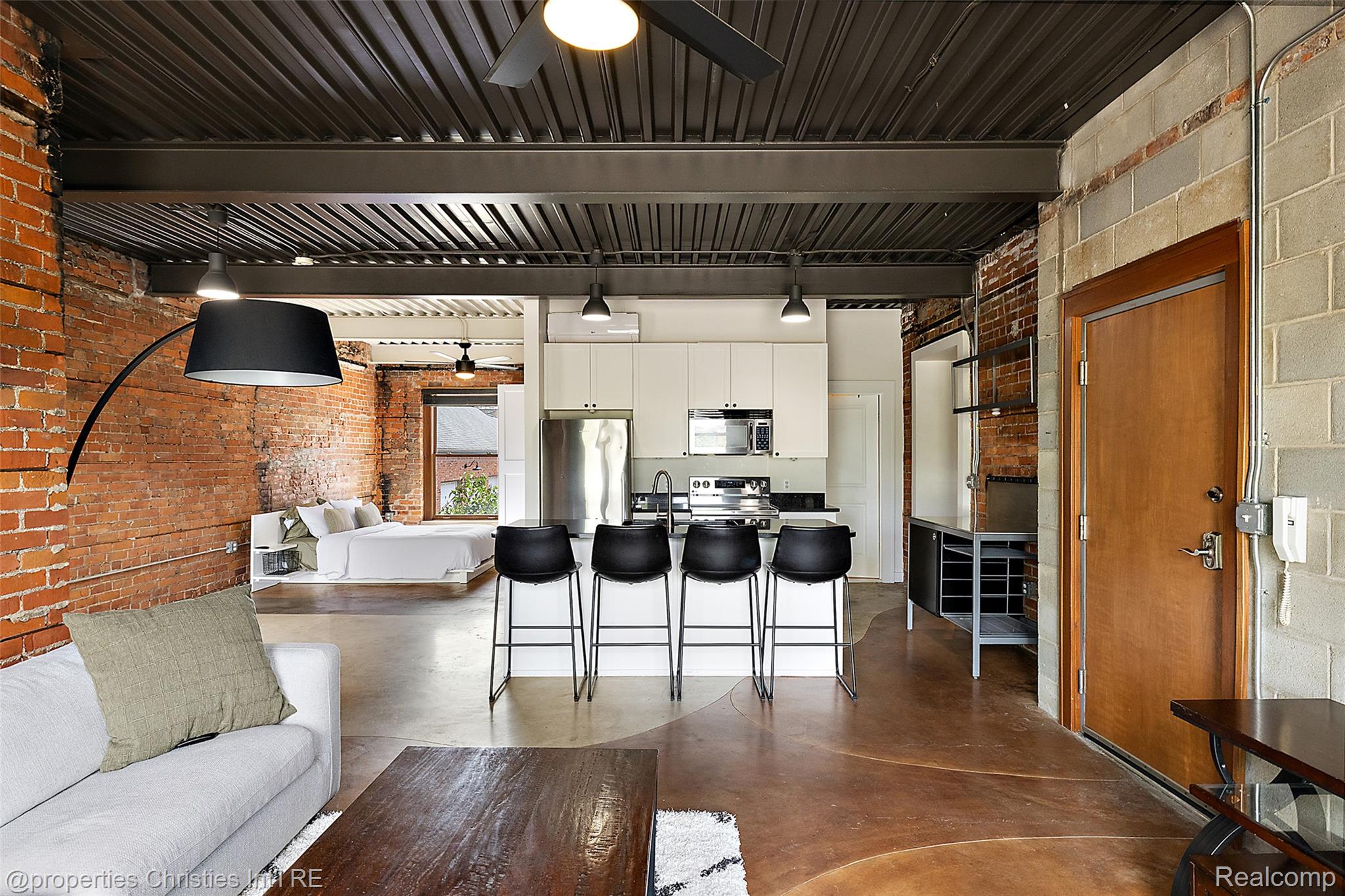112 Watson Street 24