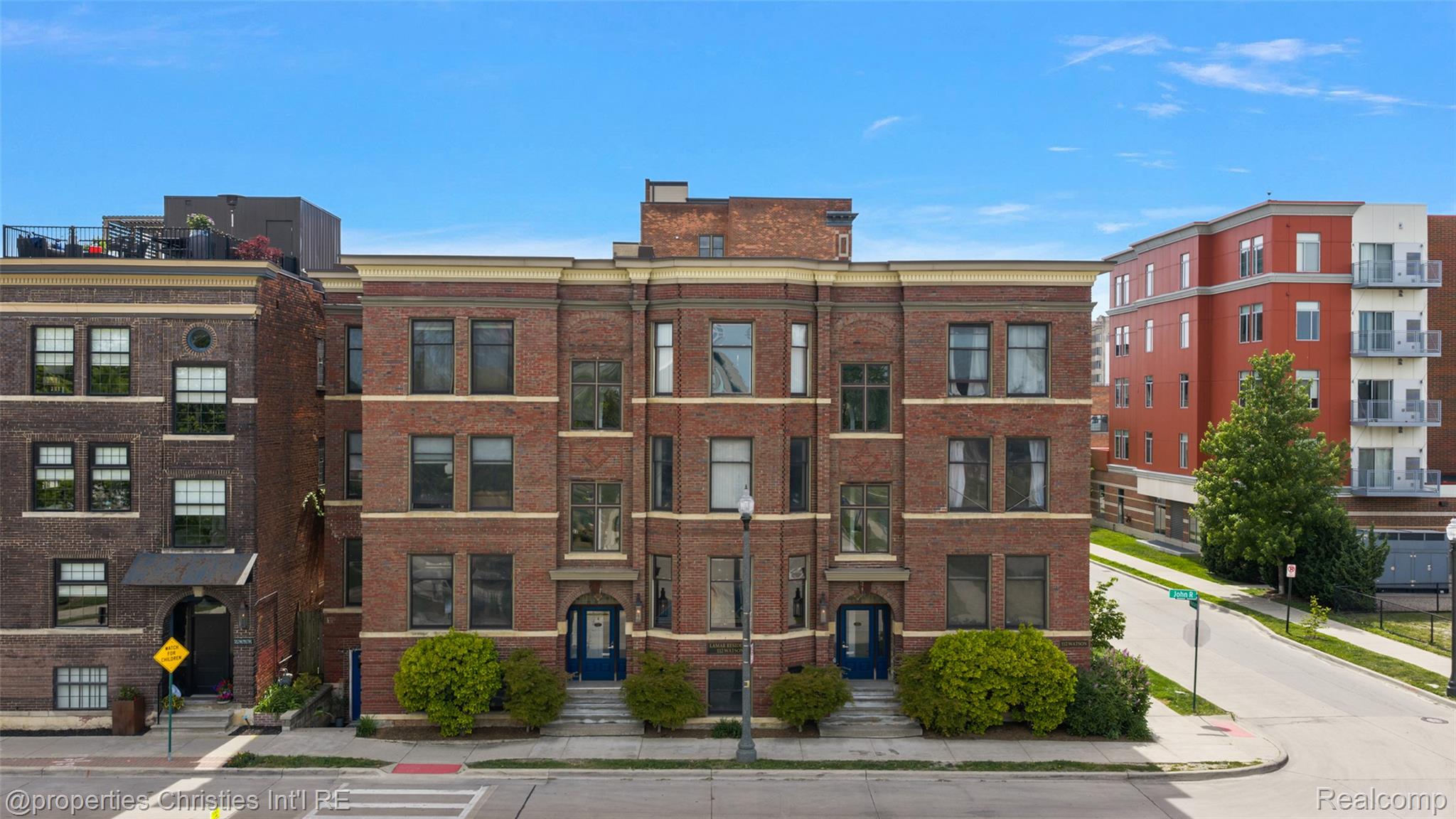 112 Watson Street 24
