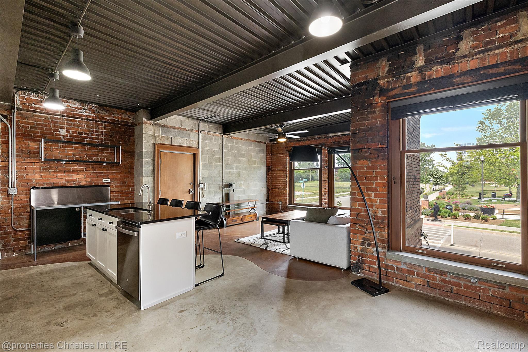 112 Watson Street 24