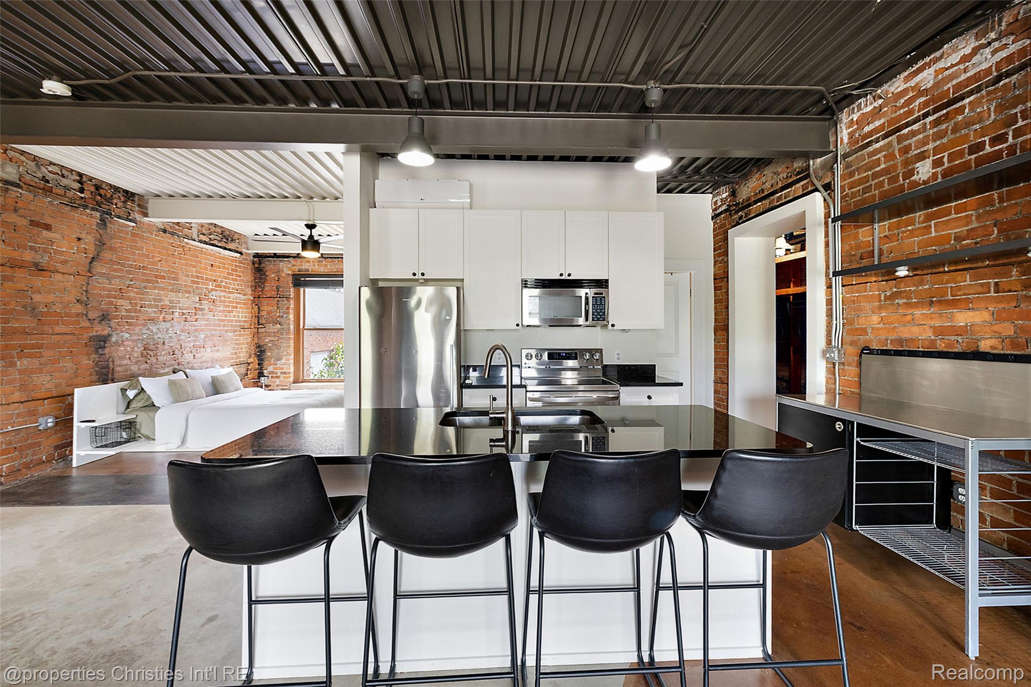 112 Watson Street 24
