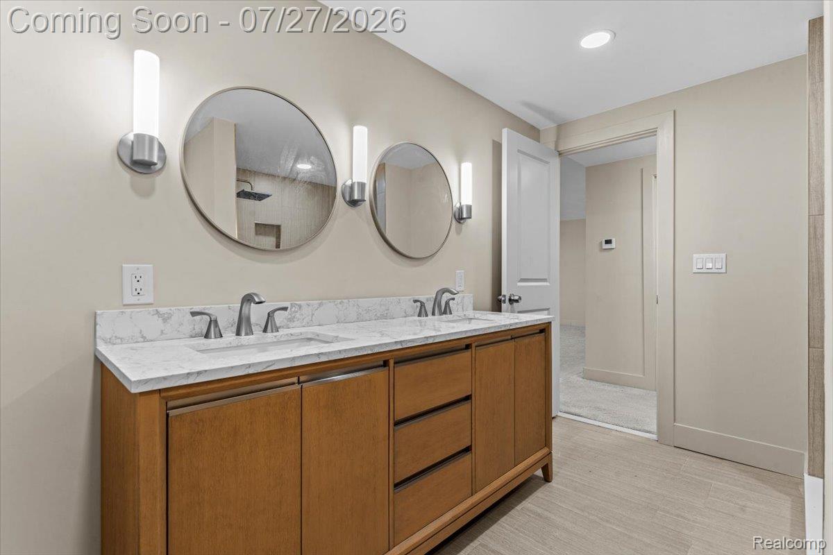 1300 E Lafayette Street Unit: 2810-12