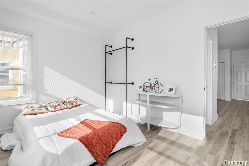 799 E Grand Boulevard Unit: 4