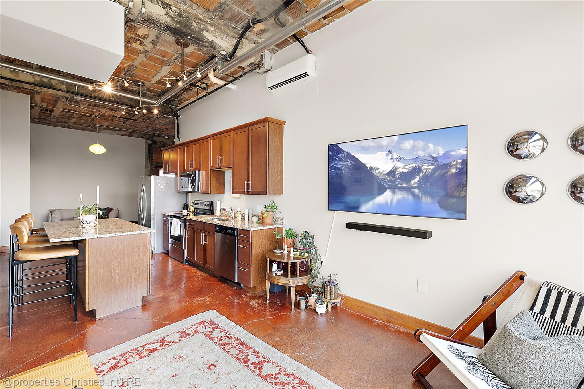 2915 John R Street Unit: 710