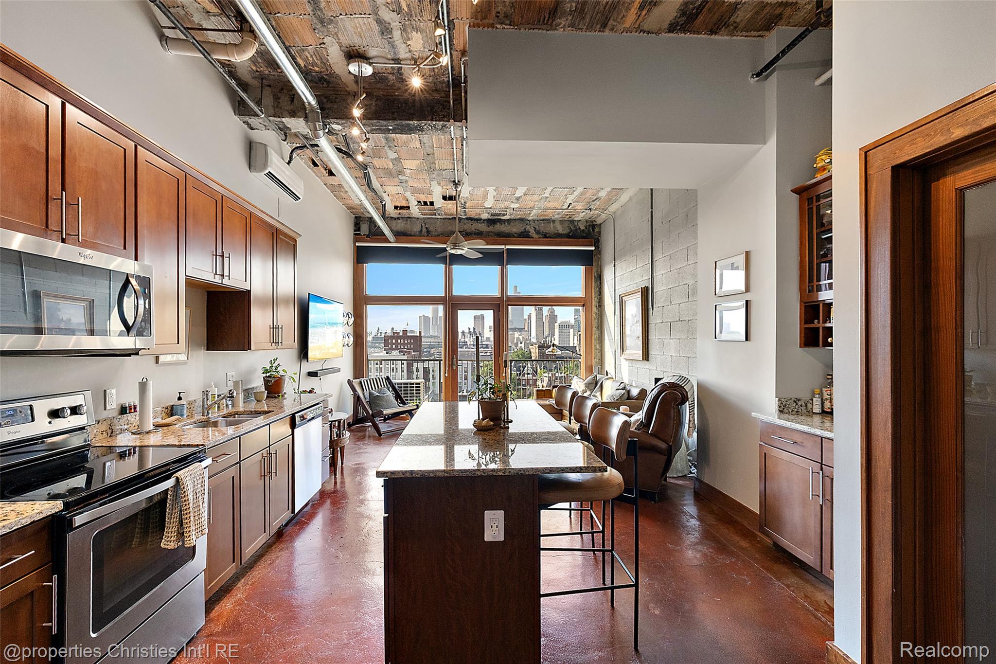 2915 John R Street Unit: 710
