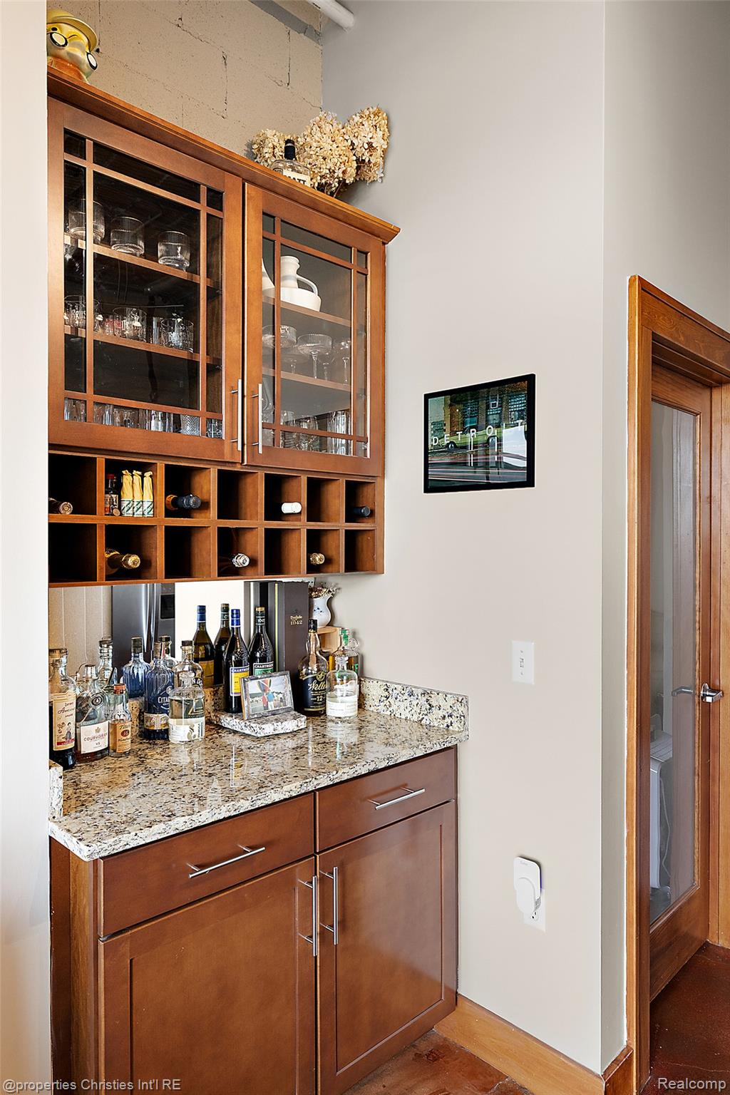 2915 John R Street Unit: 710