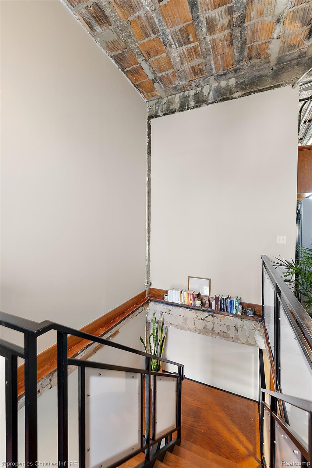 2915 John R Street Unit: 710