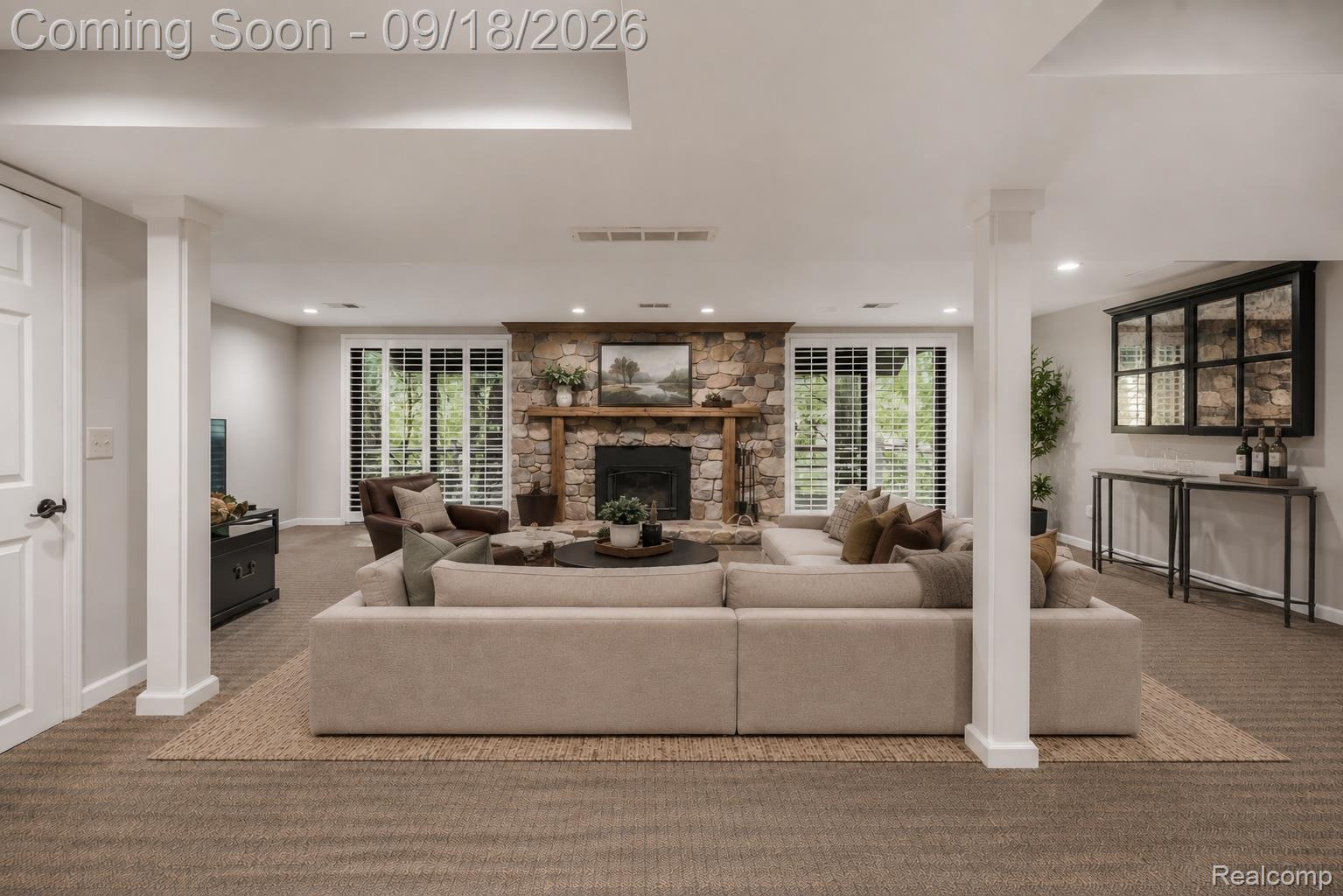 1123 Ivyglen Circle
