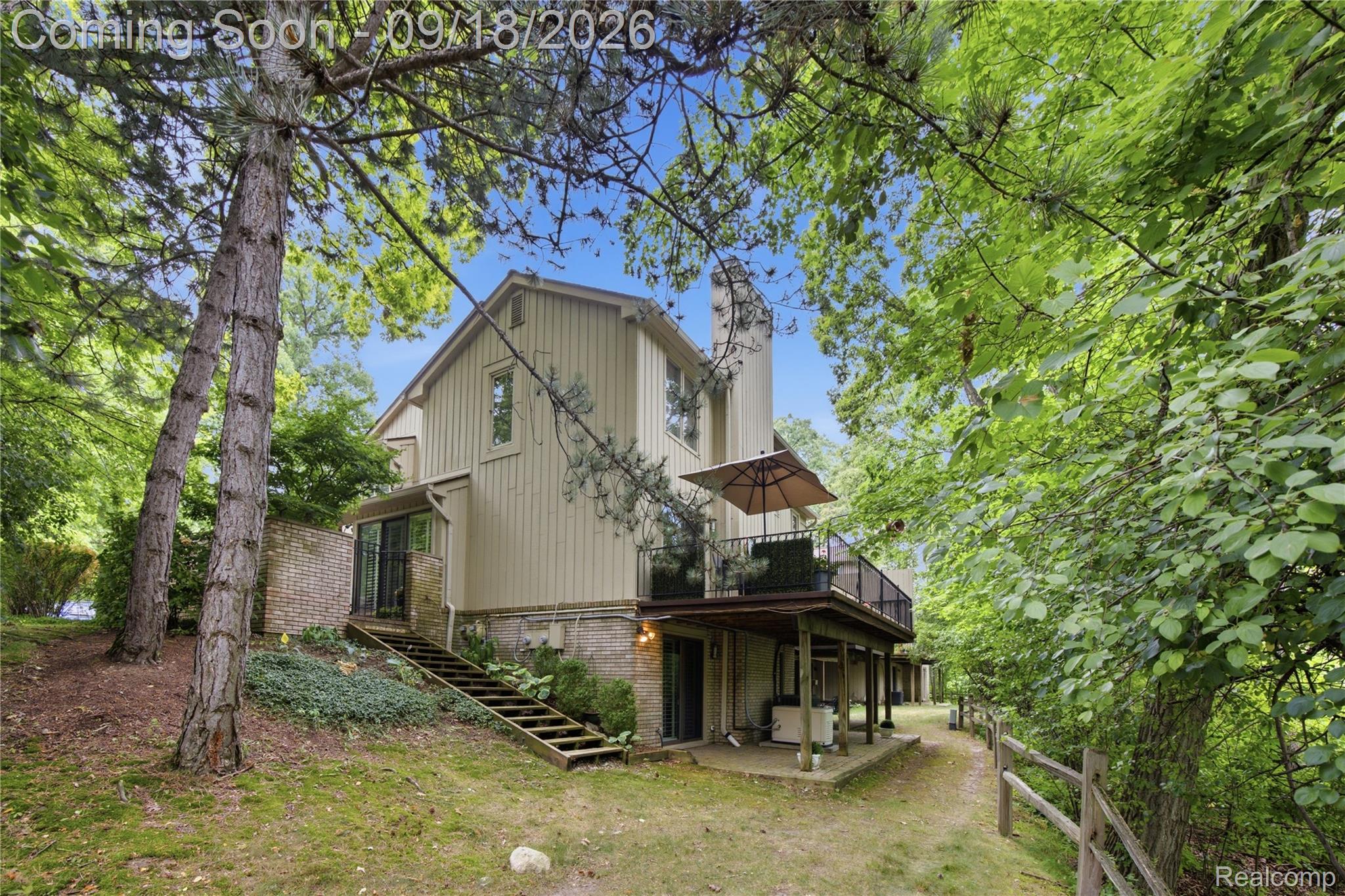 1123 Ivyglen Circle