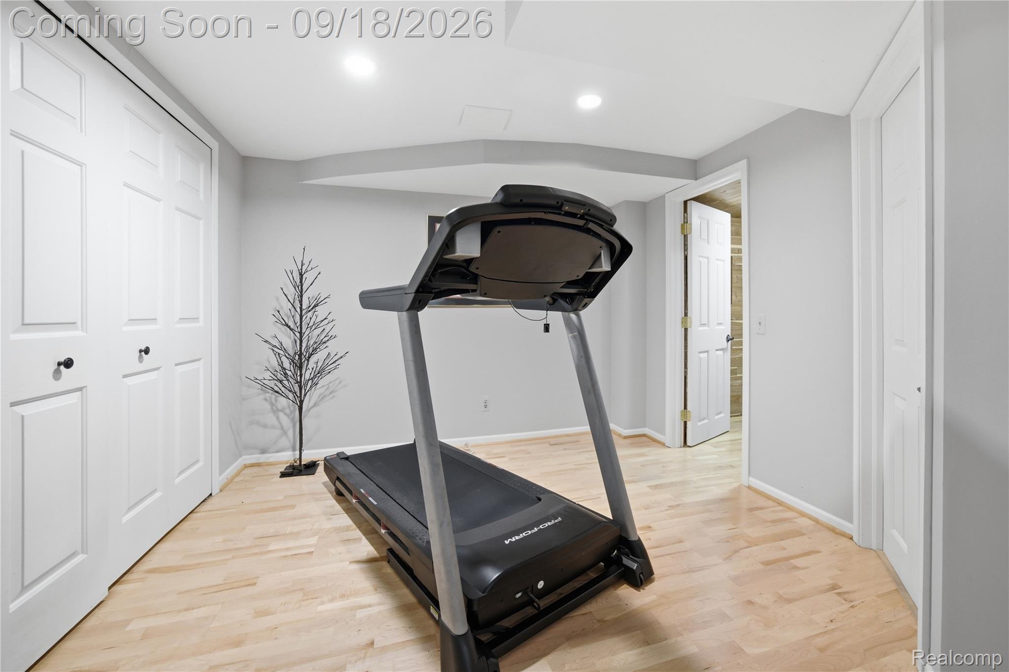 1123 Ivyglen Circle