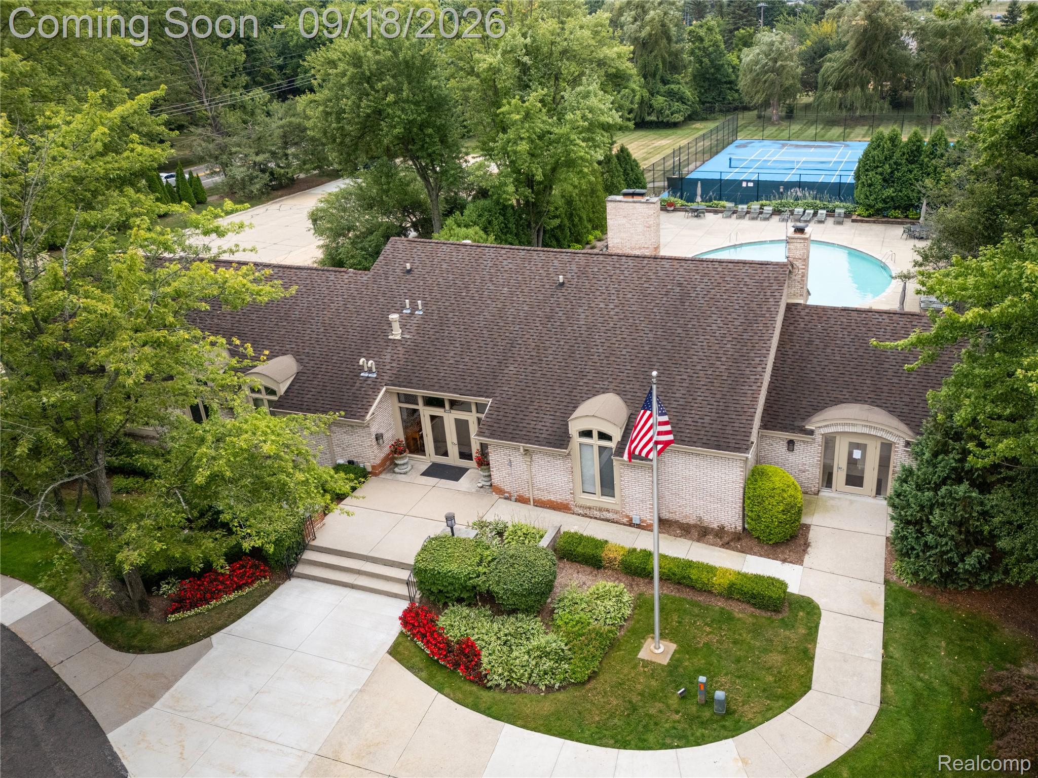 1123 Ivyglen Circle