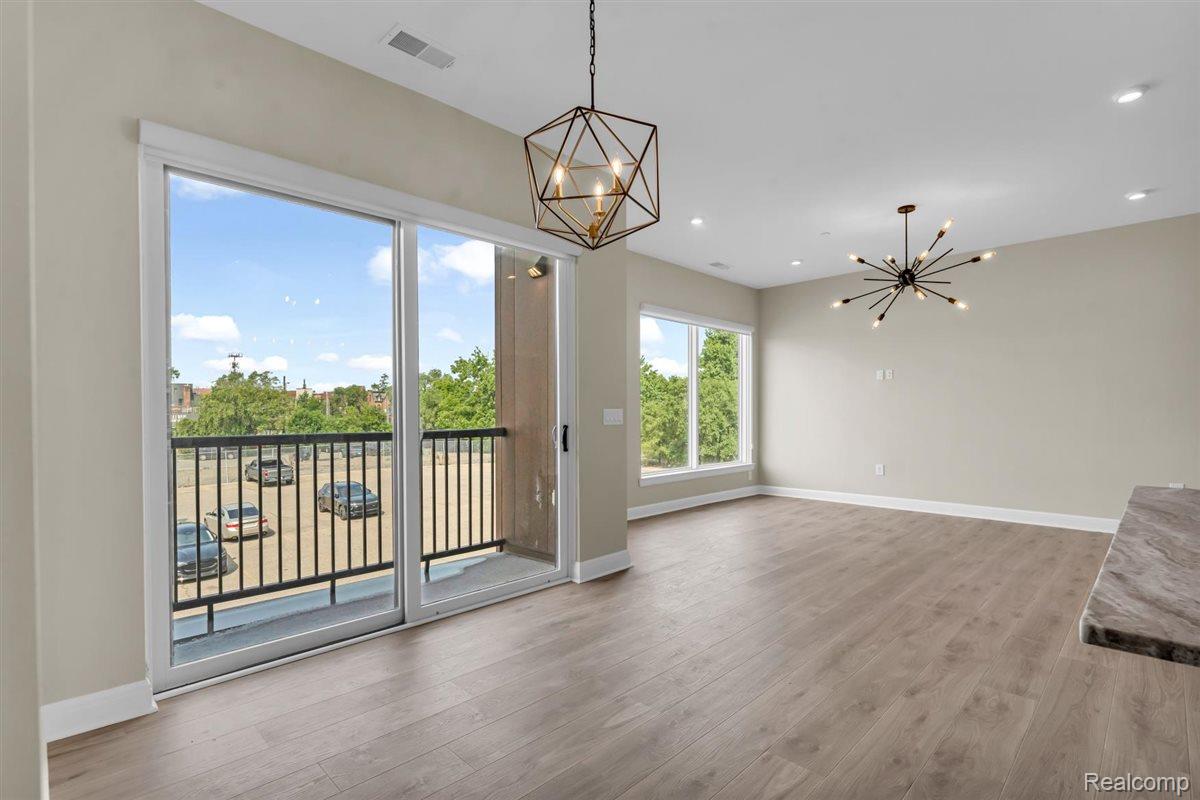 438 Selden Street Unit: 202