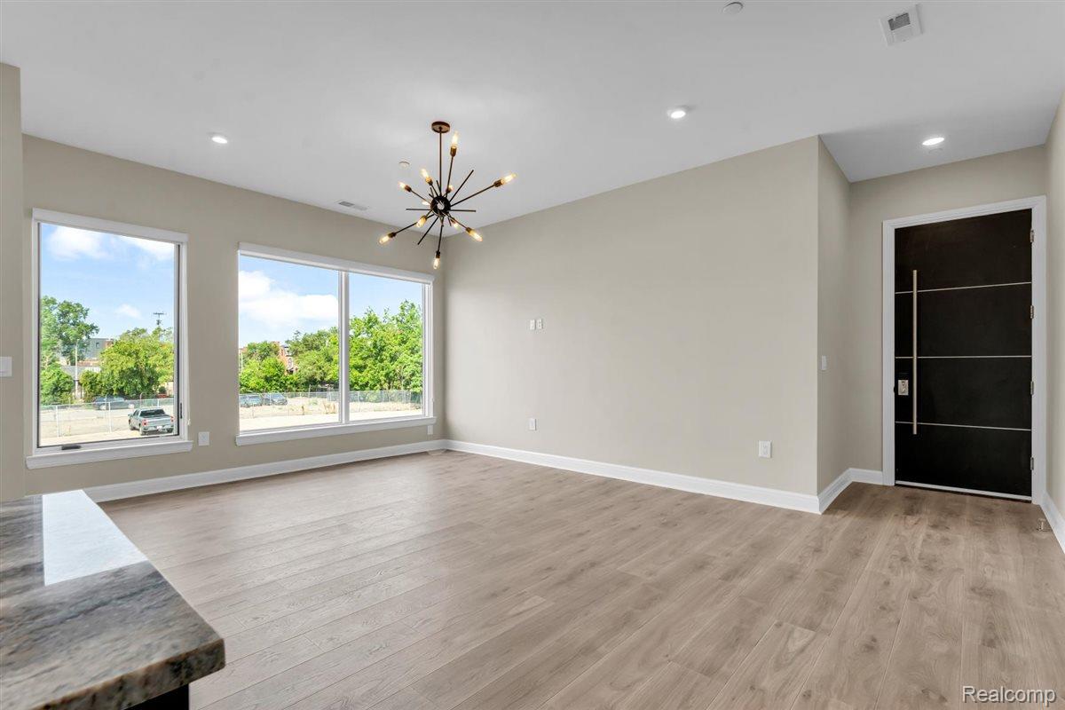 438 Selden Street Unit: 202