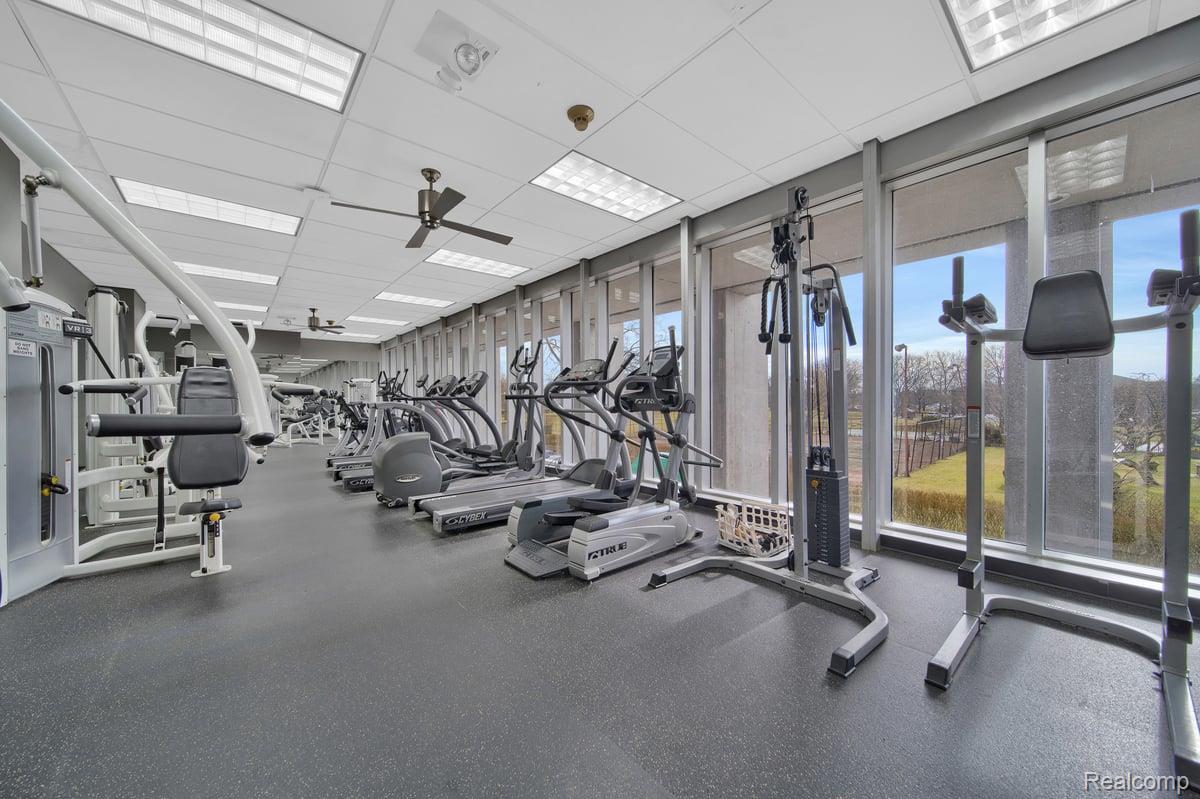 1300 E Lafayette Street Unit: 2810-12