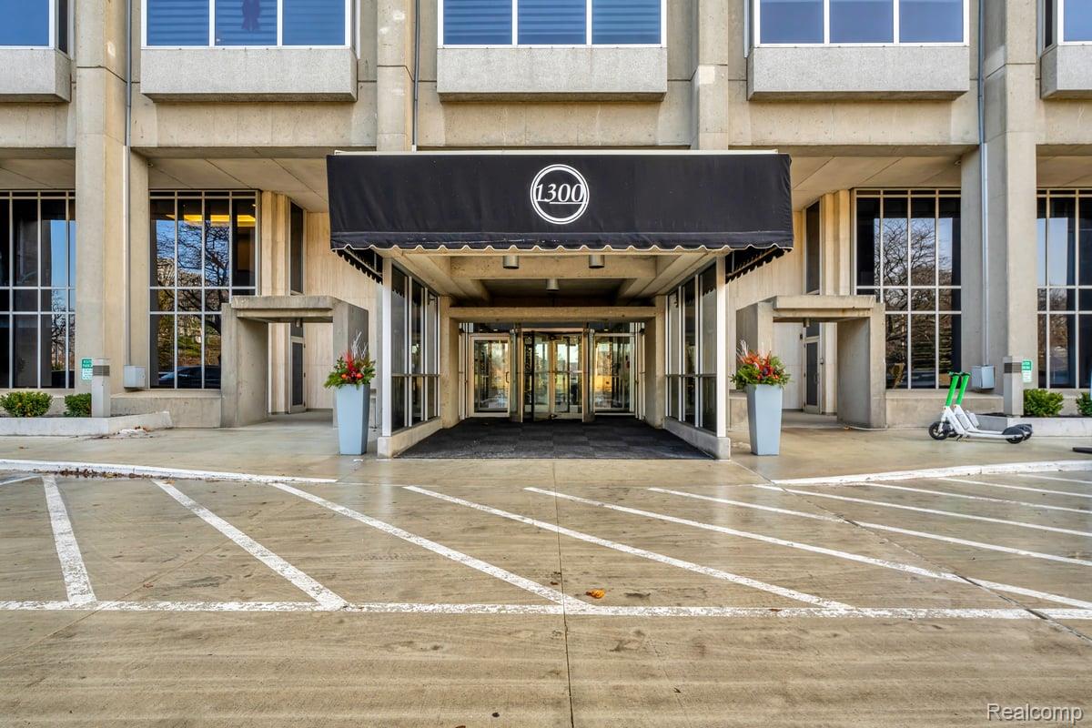 1300 E Lafayette Street Unit: 2810-12