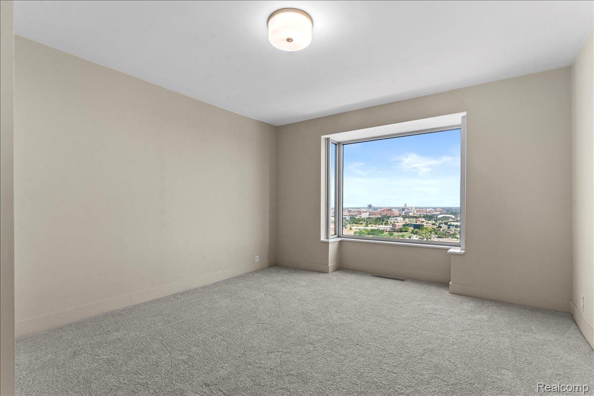 1300 E Lafayette Street Unit: 2810-12