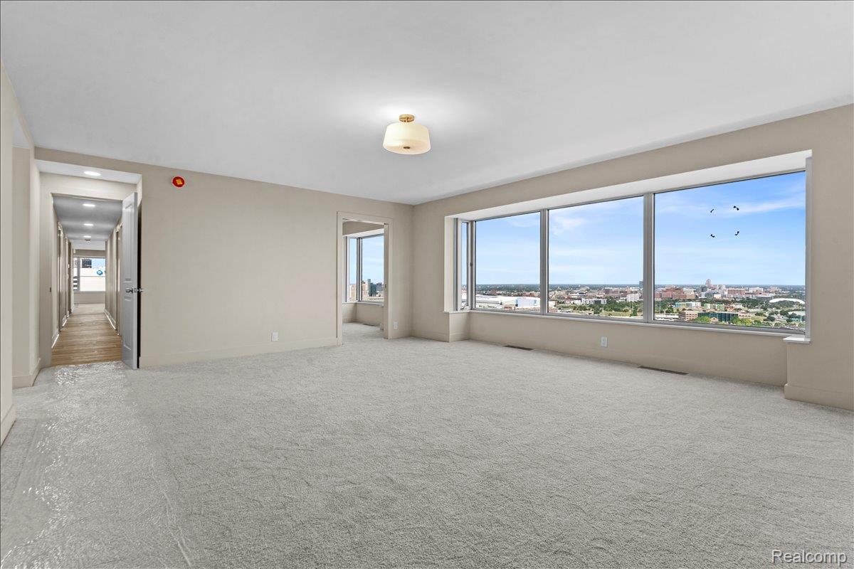 1300 E Lafayette Street Unit: 2810-12