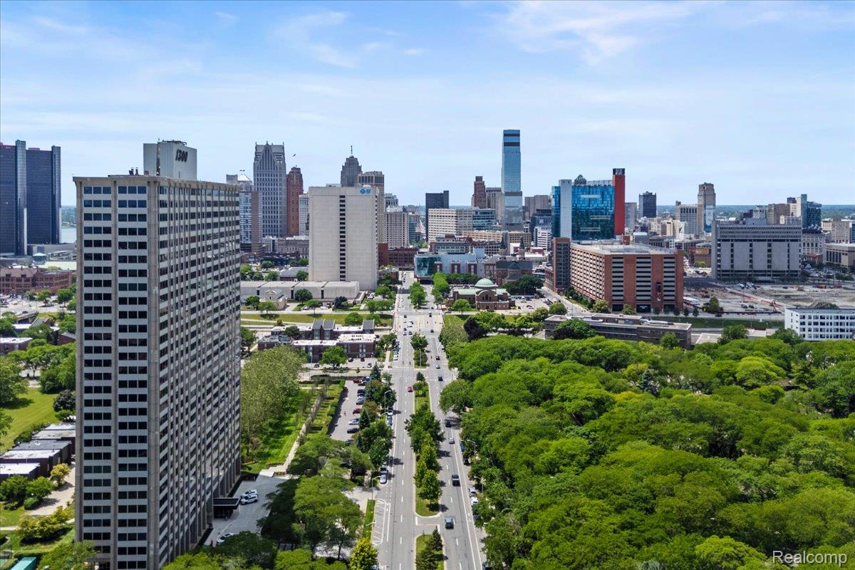 1300 E Lafayette Street Unit: 2810-12