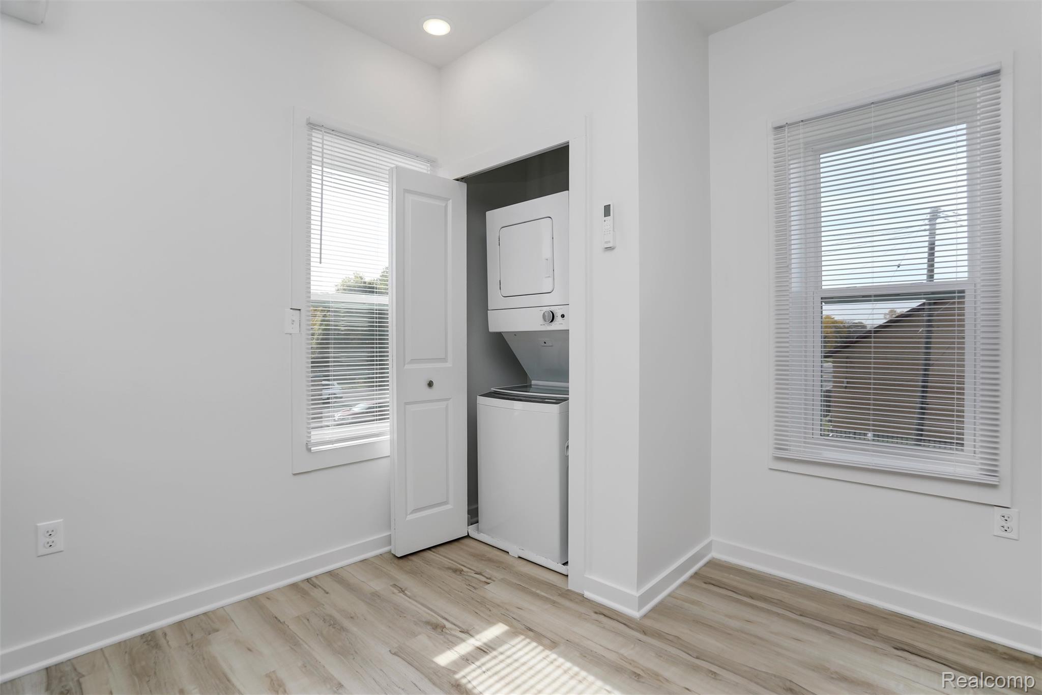 799 East Grand Boulevard Unit: 9
