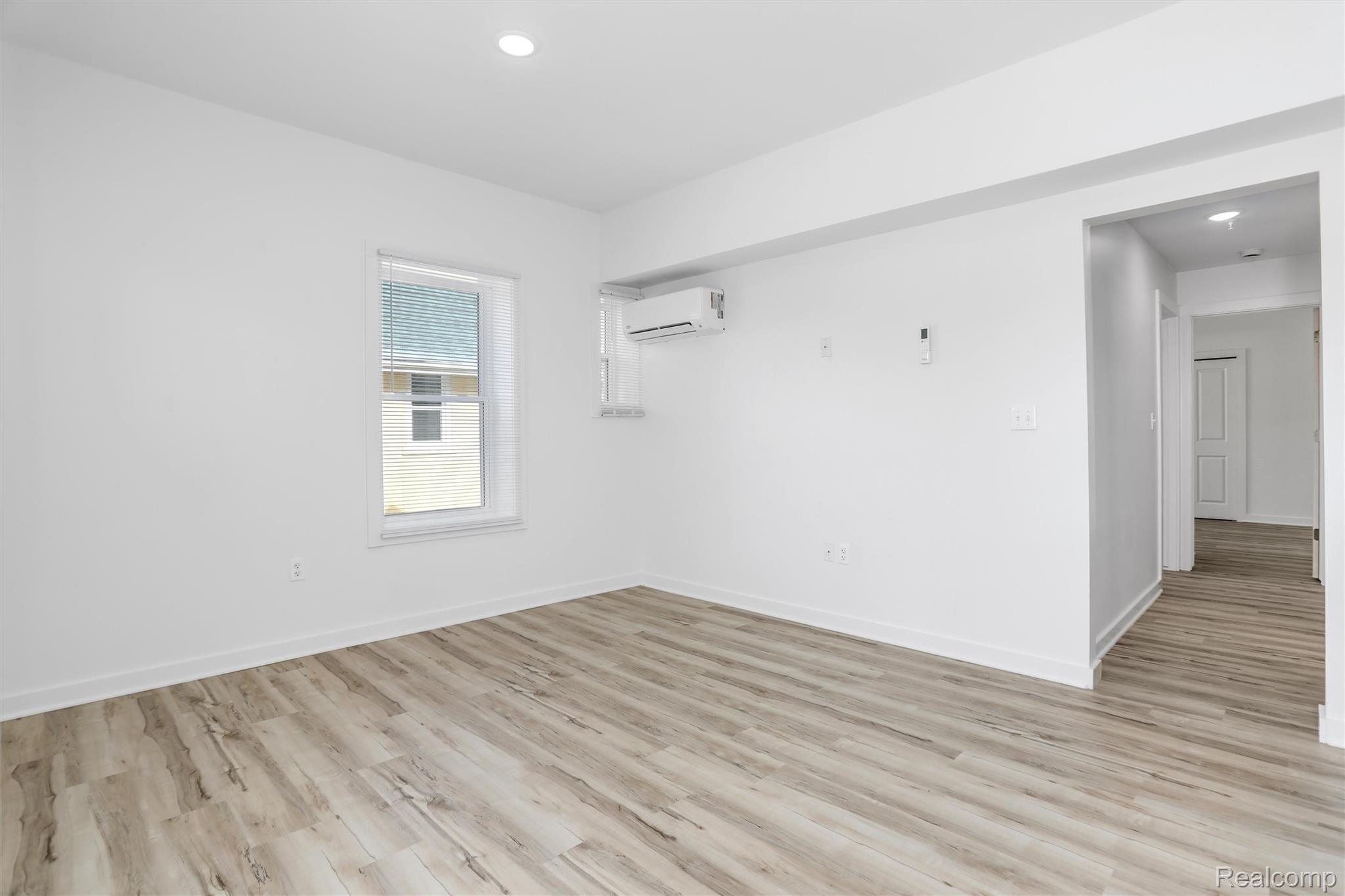 799 East Grand Boulevard Unit: 9