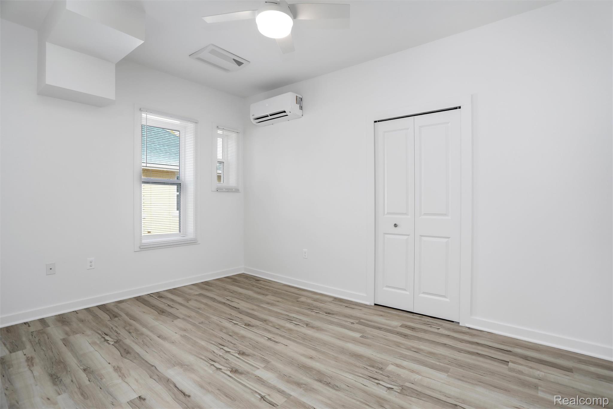 799 East Grand Boulevard Unit: 9