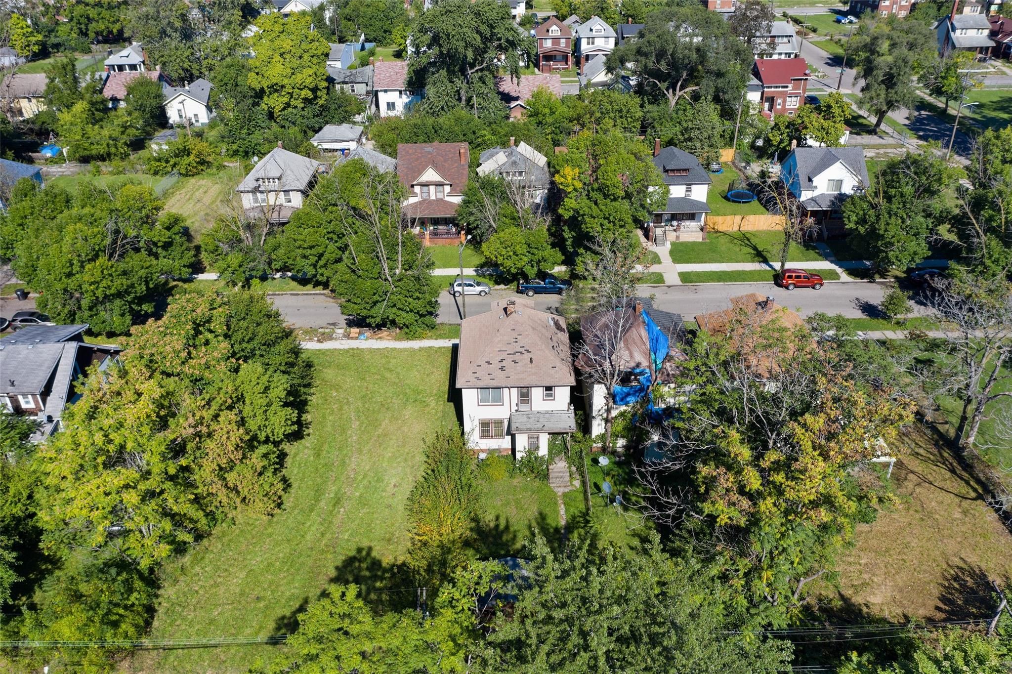 3239 MONTGOMERY Street