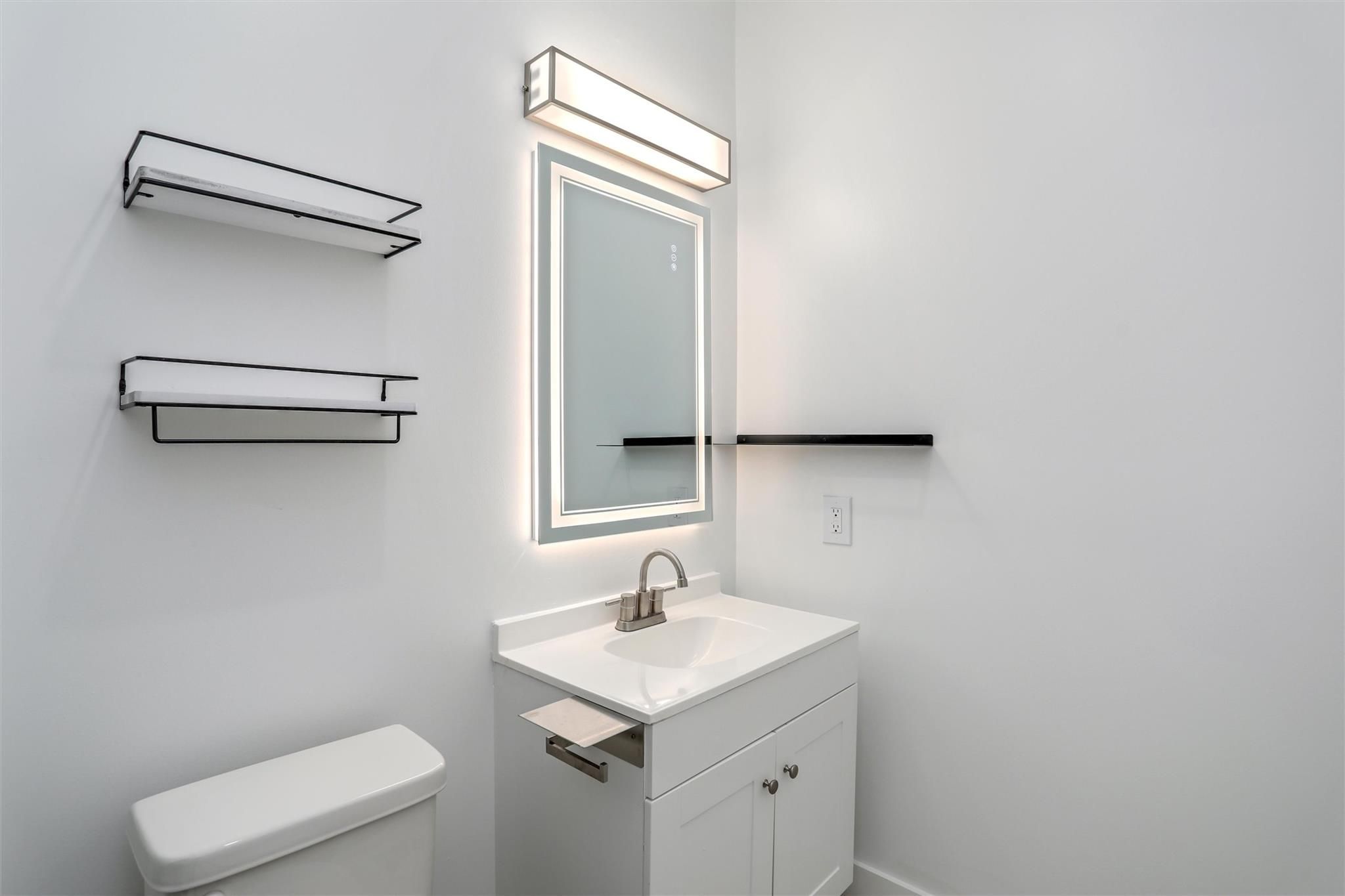 89 W Philadelphia Street Unit: 7