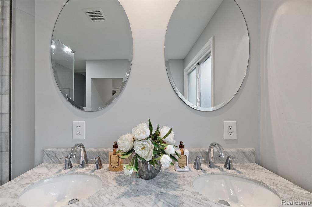 17606 SANTA ROSA Drive