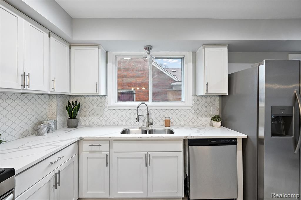 17606 SANTA ROSA Drive