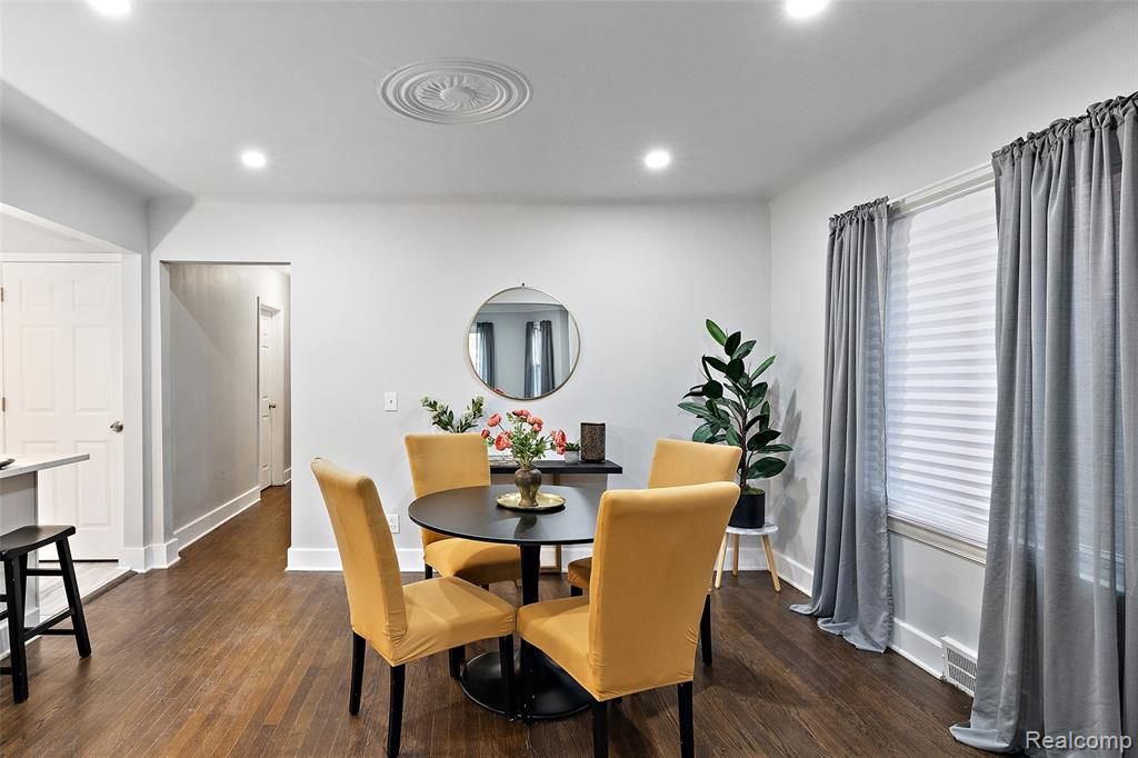 17606 SANTA ROSA Drive