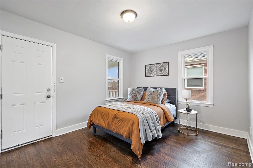 17606 SANTA ROSA Drive