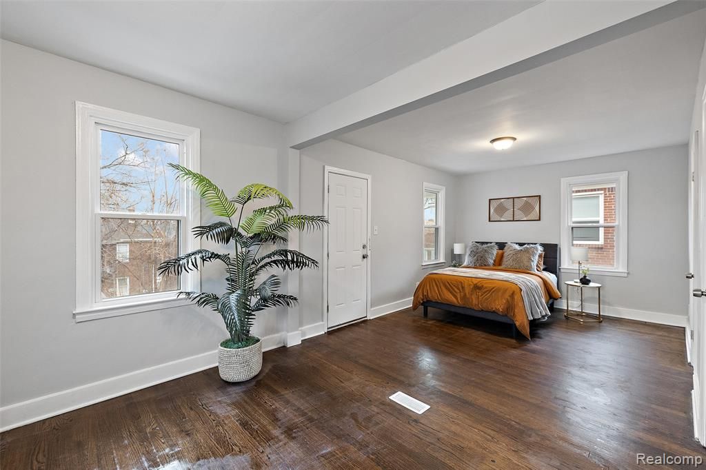 17606 SANTA ROSA Drive