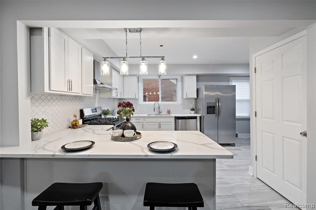 17606 SANTA ROSA Drive