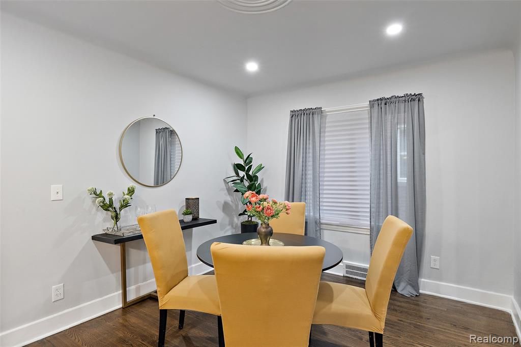 17606 SANTA ROSA Drive