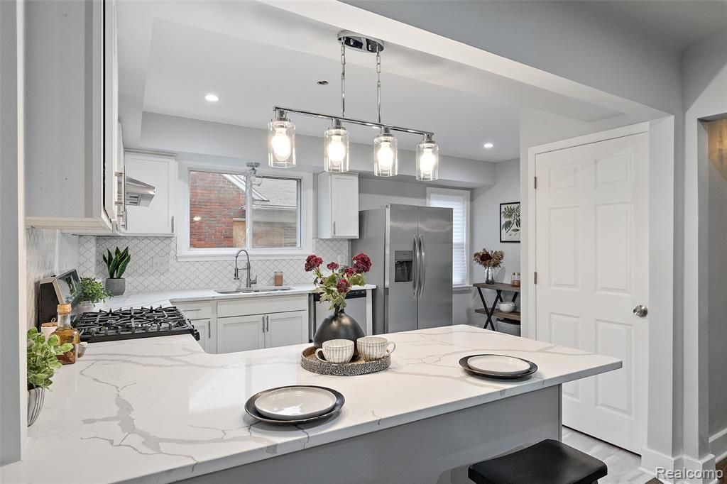 17606 SANTA ROSA Drive