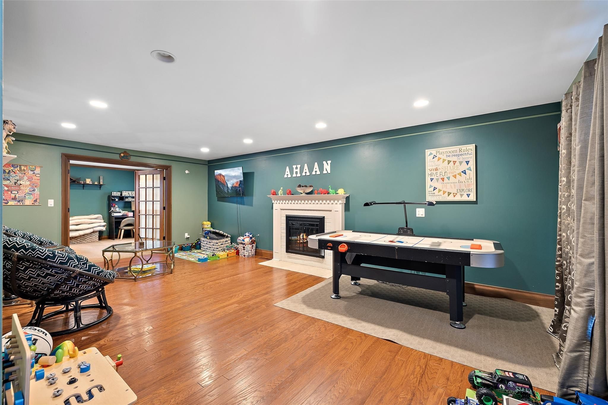 27815 KENDALLWOOD Drive