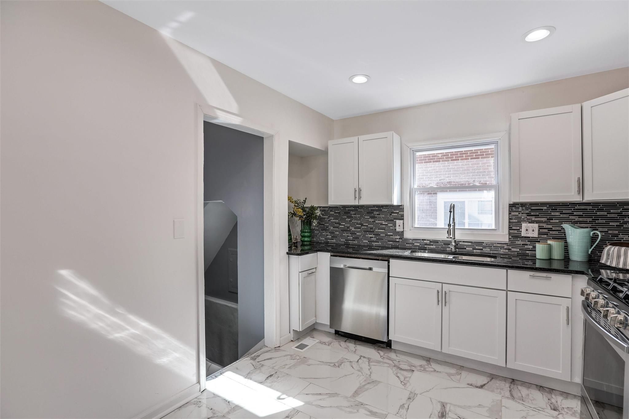 4417 DEVONSHIRE Road