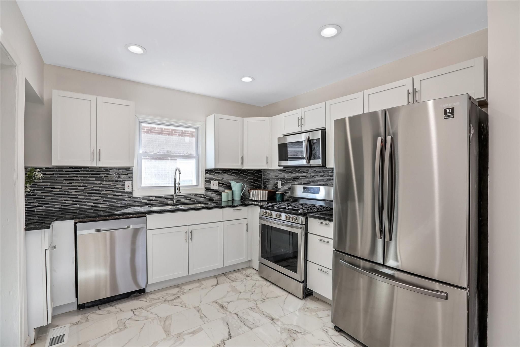 4417 DEVONSHIRE Road